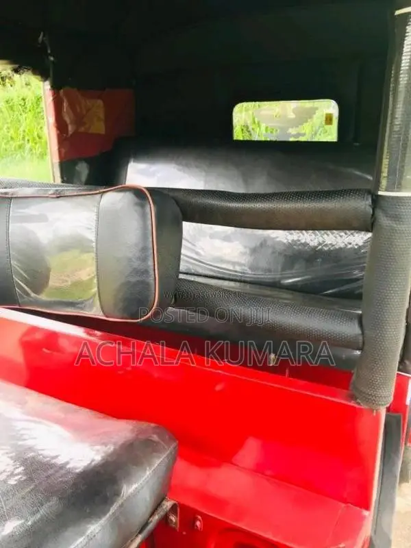 Bajaj Re 2011 Three Wheel (Used)
