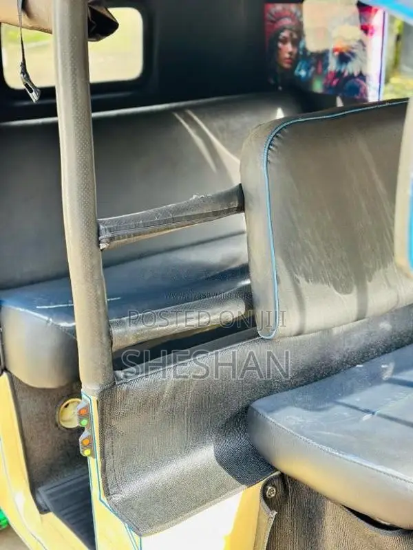 Bajaj 2 Stroke 2003 Three Wheel (Used)