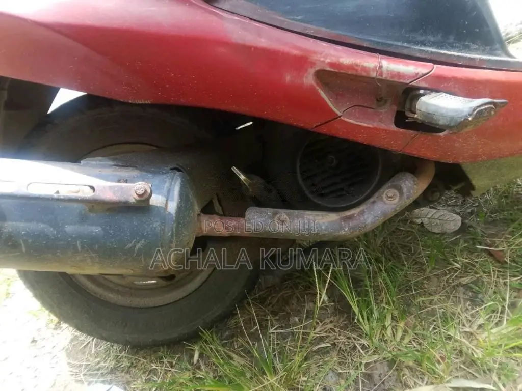 Bajaj Re 2011 Three Wheel (Used)