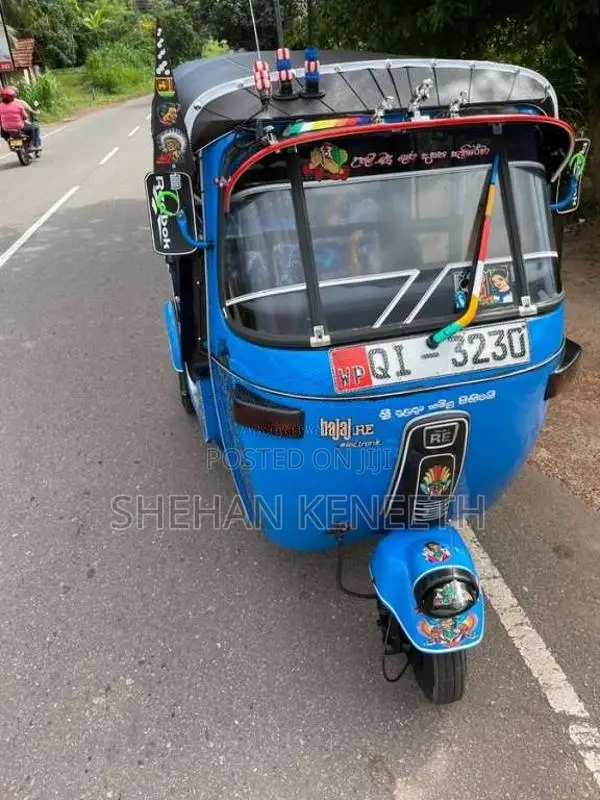 Bajaj RE 2 Stroke 2005 Three Wheel (Used)