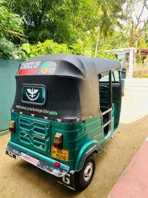 Bajaj RE 2 Stroke 2006 Three Wheel (Used)