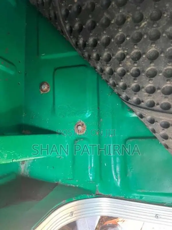 Bajaj RE 2 Stroke 2004 Three Wheel (Used)