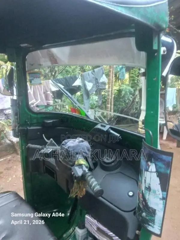 Bajaj 4 stroke 2007 Three Wheel (Used)