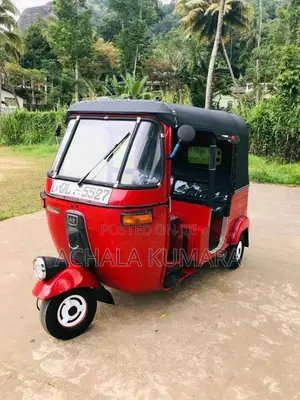Bajaj 4 stroke 2007 Three Wheel (Used)