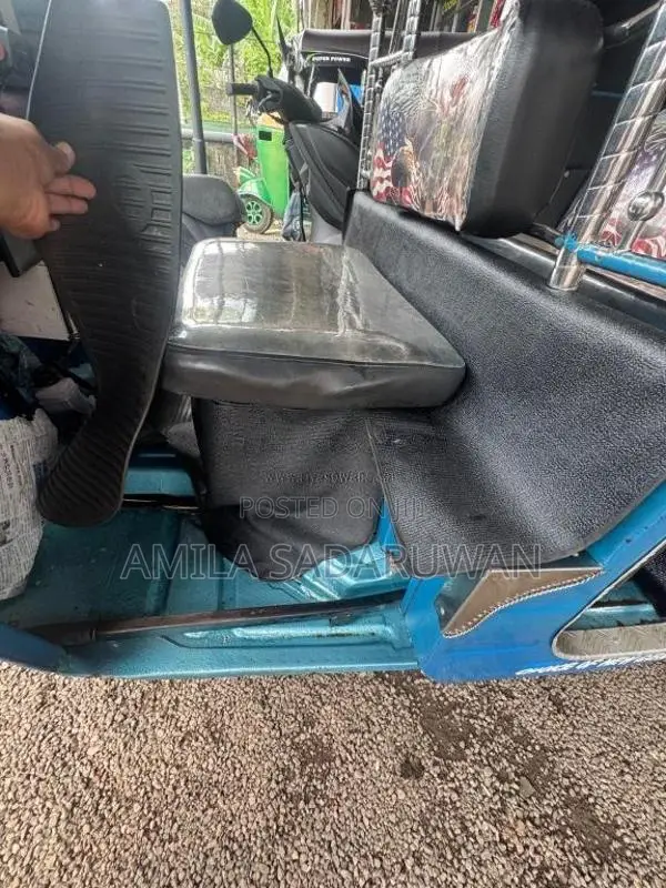 Bajaj RE 2014 Three Wheel (Used)