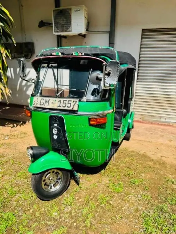 Bajaj 2 Stroke 2002 Three Wheel (Used)