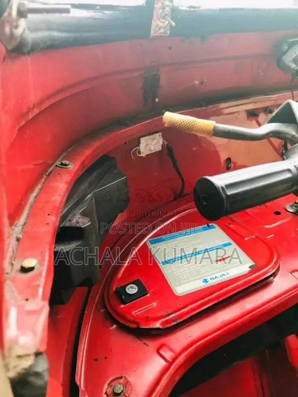 Bajaj 4 stroke 2007 Three Wheel (Used)