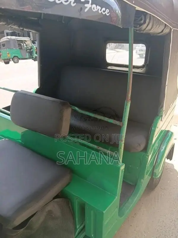 Bajaj RE 2009 Three Wheel (Used)