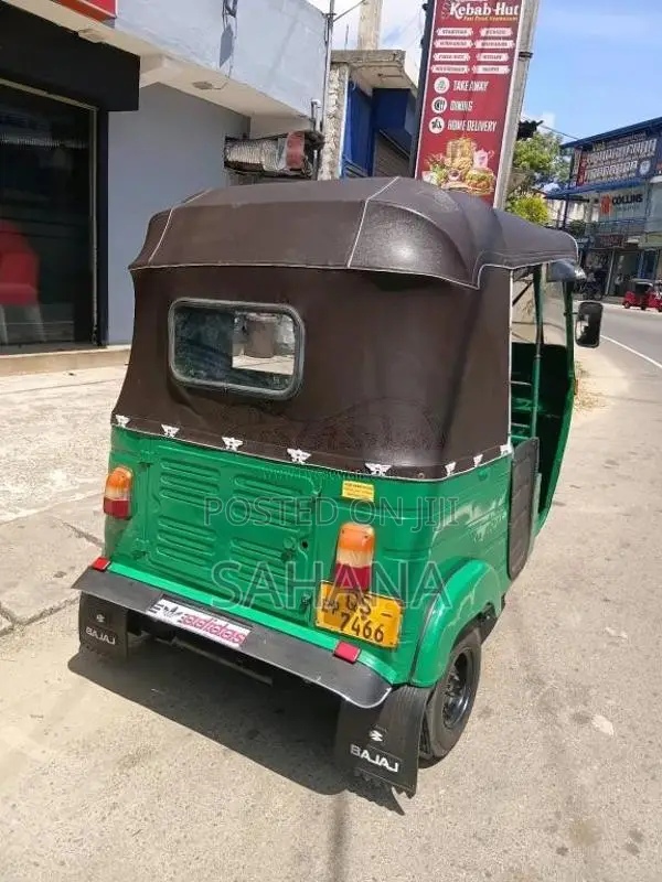 Bajaj RE 2009 Three Wheel (Used)