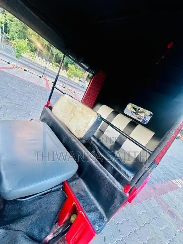 Bajaj 2 Stroke 1998 Three Wheel (Used)