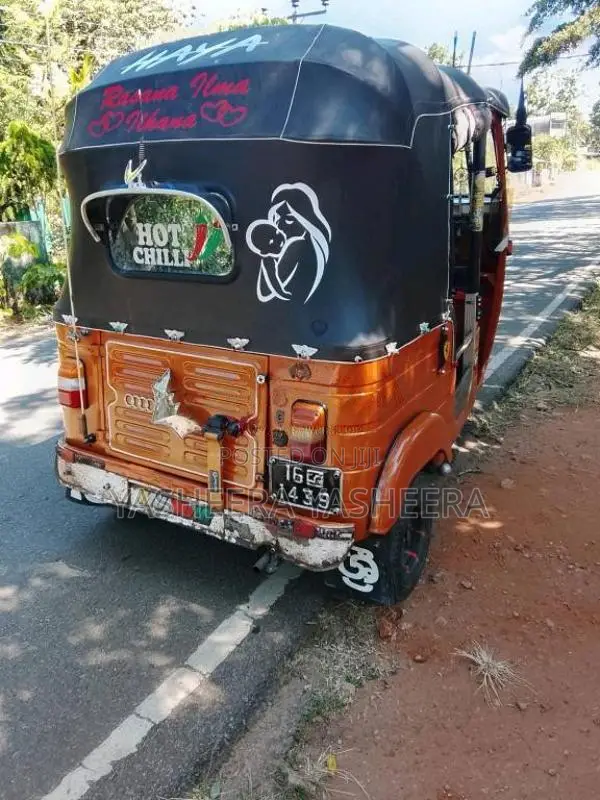 Bajaj RE 1990 Three Wheel (Used)