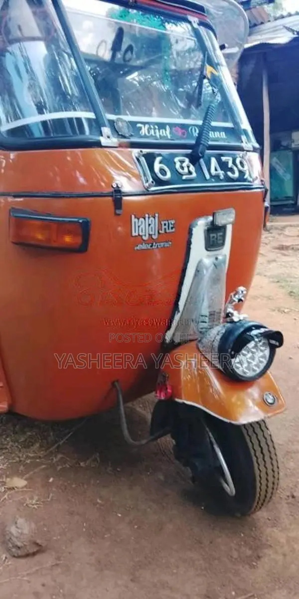 Bajaj RE 1990 Three Wheel (Used)