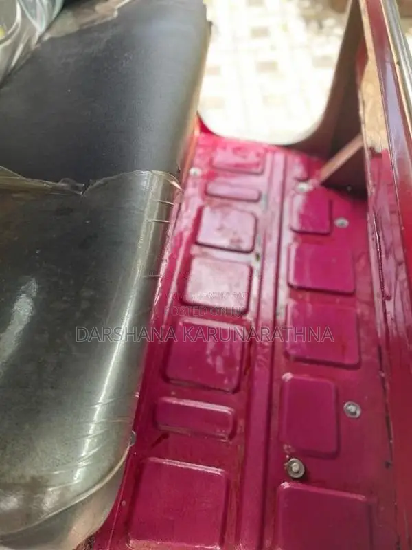 Bajaj 2 Stroke 2005 Three Wheel (Used)