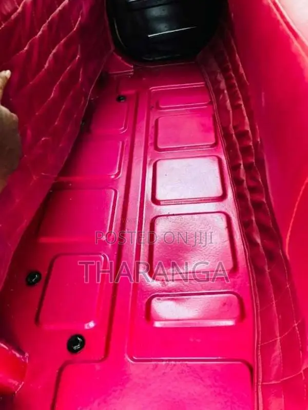 Bajaj RE 205 2011 Three Wheel (Used)