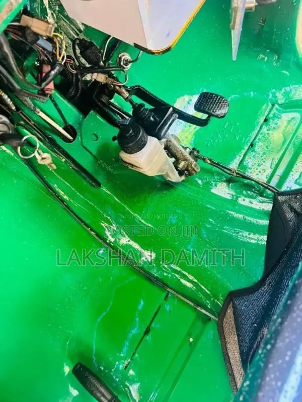 Bajaj 4 Stroke 2009 Three Wheel (Used)