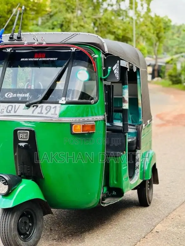 Bajaj 4 Stroke 2009 Three Wheel (Used)