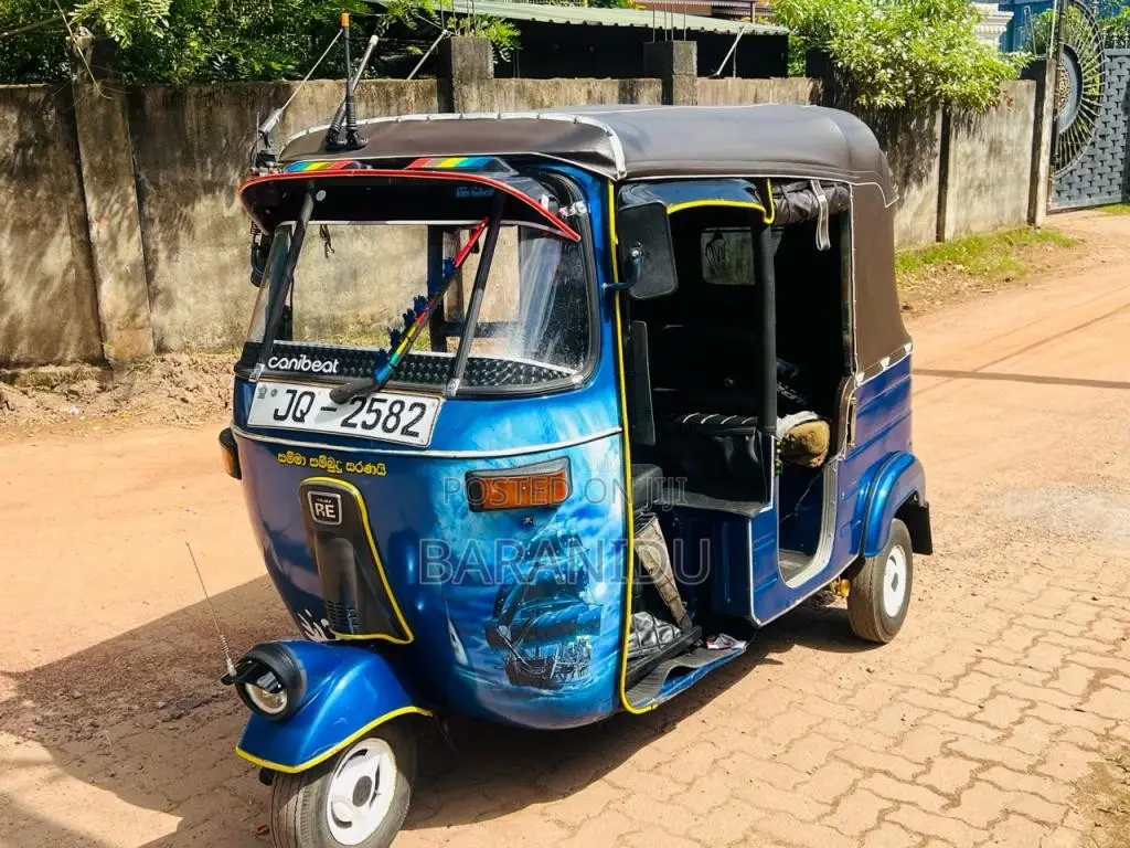 Bajaj 2 Stroke 2005 Three Wheel (Used)