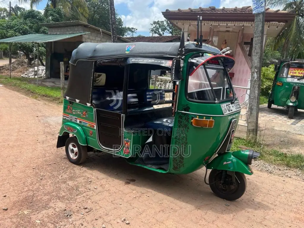 Bajaj 2 stroke 2006 Three Wheel (Used)