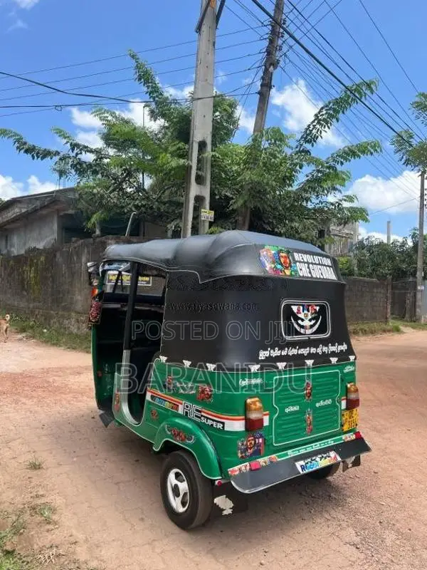 Bajaj 2 stroke 2006 Three Wheel (Used)