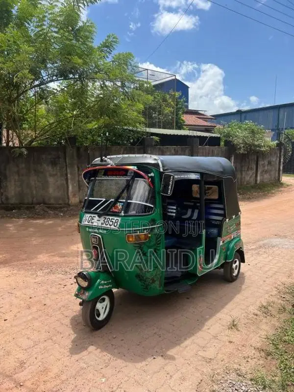 Bajaj 2 stroke 2006 Three Wheel (Used)