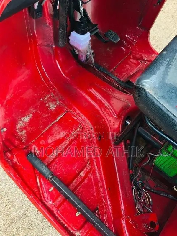 Bajaj 2 Stroke 2006 Three Wheel (Used)