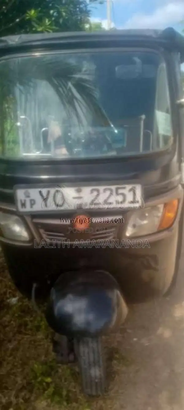 TVS King 2011 Three Wheel (Used)