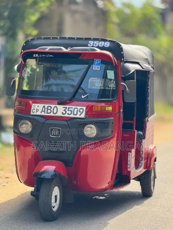 Bajaj RE 205 2016 Three Wheel (Used)