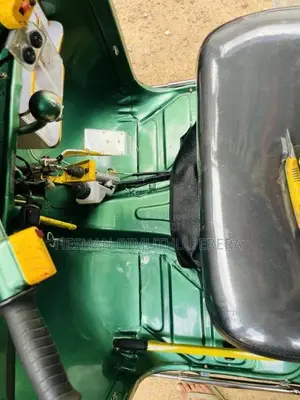 Bajaj 2 Stroke 1999 Three Wheel (Used)