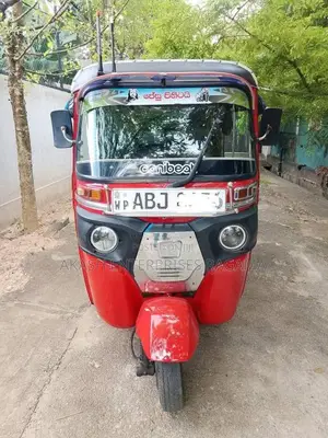 Bajaj RE 205 2015 Three Wheel (Used)