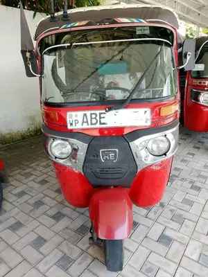 Bajaj RE 205 2015 Three Wheel (Used)