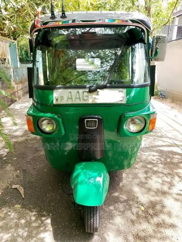Bajaj RE 205 2013 Three Wheel (Used)