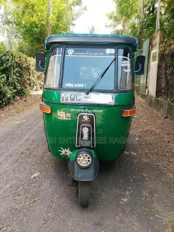 Bajaj RE 2 Stroke 2005 Three Wheel (Used)