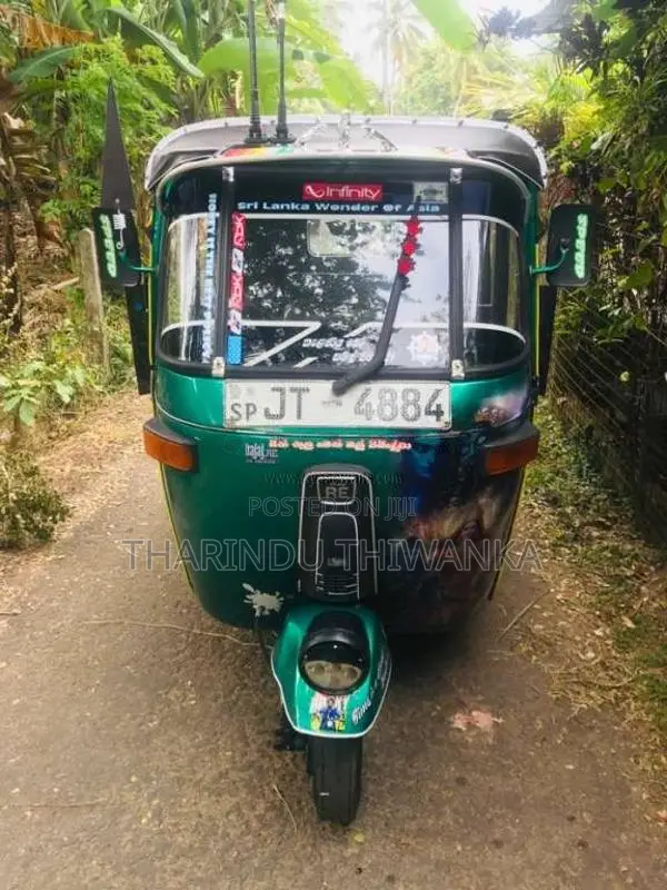 Bajaj RE 2 Stroke 2005 Three Wheel (Used)