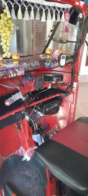 Bajaj 2 stroke 2006 Three Wheel (Used)
