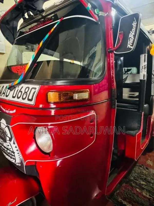 Bajaj RE 2014 Three Wheel (Used)