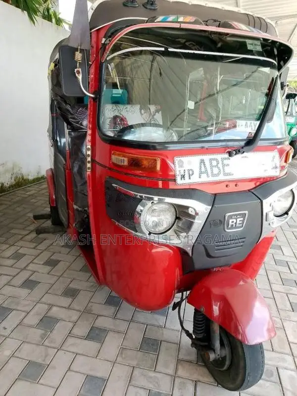 Bajaj RE 205 2015 Three Wheel (Used)