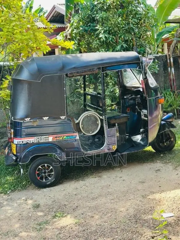 Bajaj 2 Stroke 2006 Three Wheel (Used)
