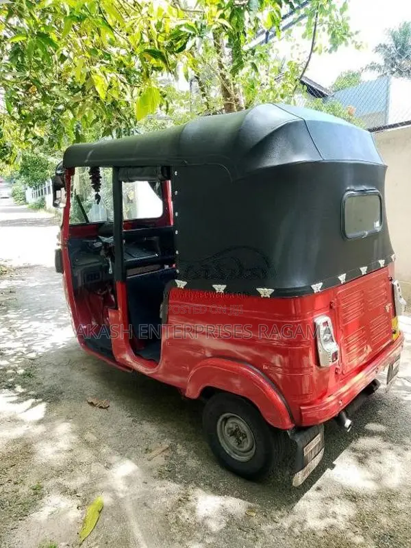 Bajaj RE 205 2015 Three Wheel (Used)