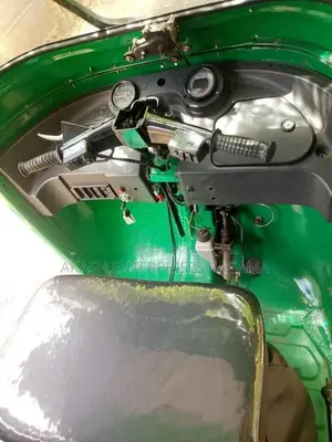 Bajaj RE 205 2013 Three Wheel (Used)
