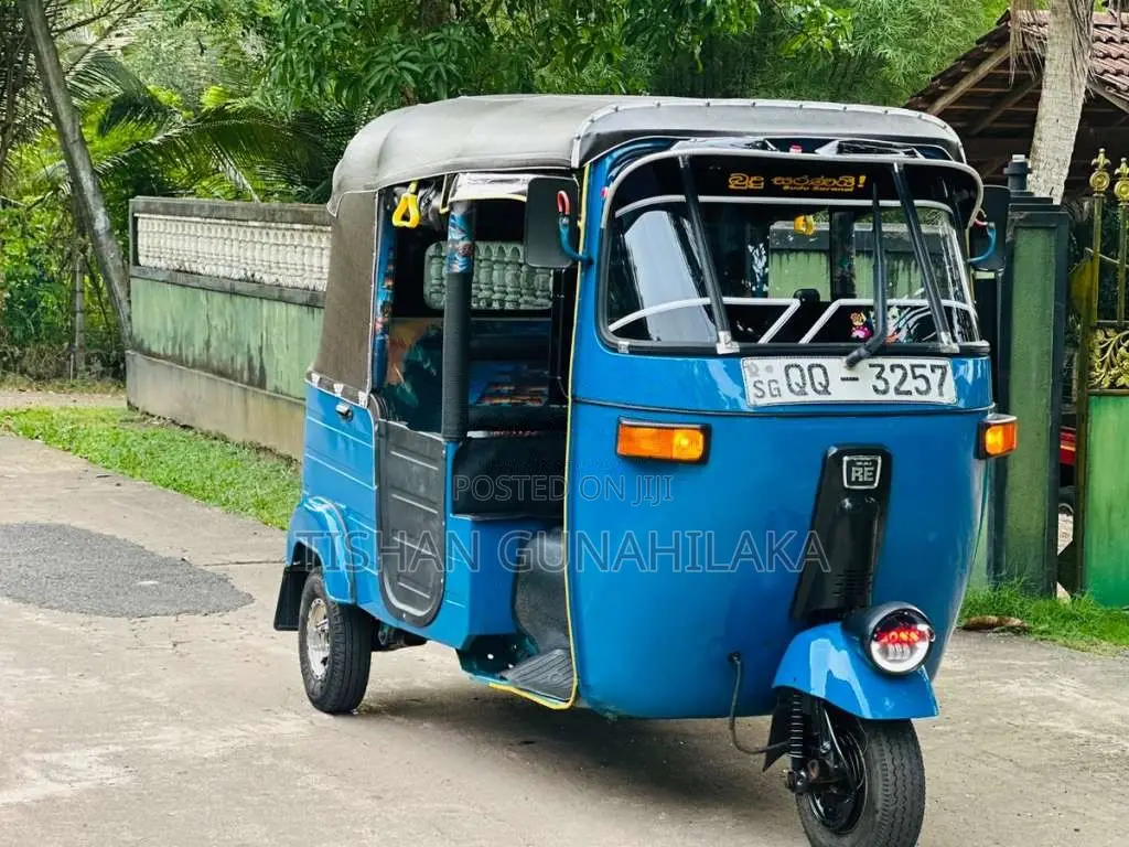 Bajaj 4 Stroke 2008 Three Wheel (Used)