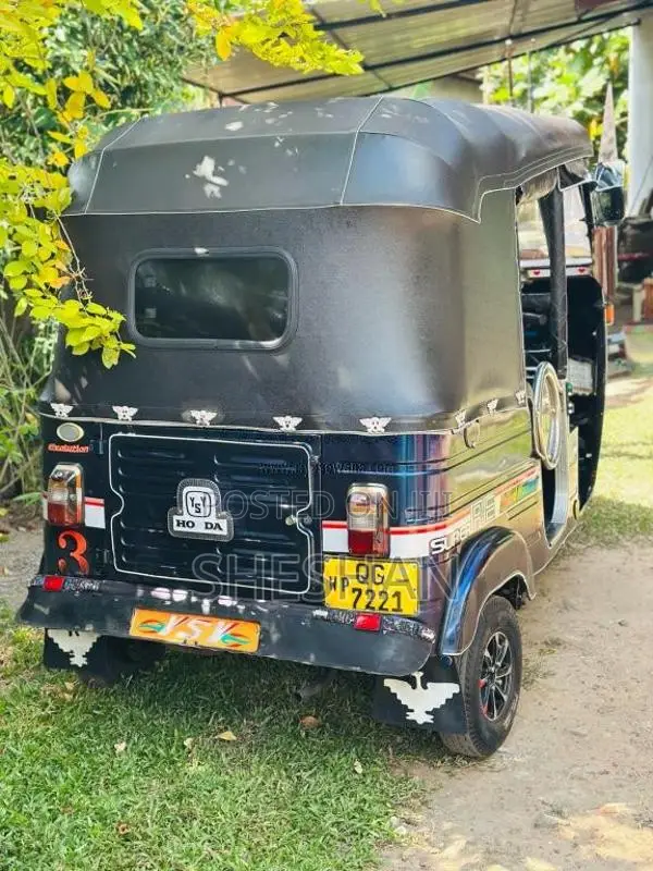 Bajaj 2 Stroke 2006 Three Wheel (Used)