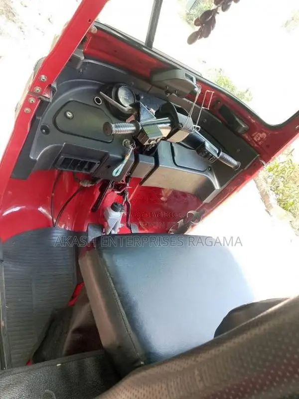 Bajaj RE 205 2015 Three Wheel (Used)
