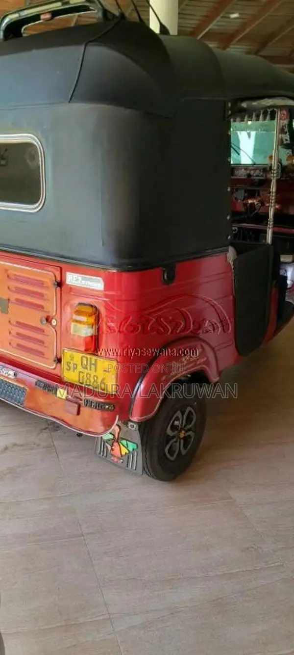 Bajaj 2 stroke 2006 Three Wheel (Used)