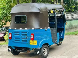Bajaj 4 Stroke 2008 Three Wheel (Used)