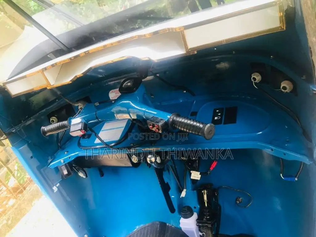 Bajaj 2 Stroke 2006 Three Wheel (Used)