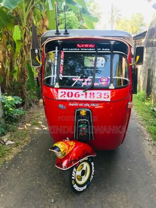 Bajaj 2 Stroke 2000 Three Wheel (Used)