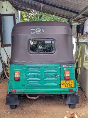 Bajaj 2 Stroke 2006 Three Wheel (Used)