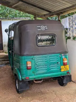 Bajaj 2 Stroke 2006 Three Wheel (Used)