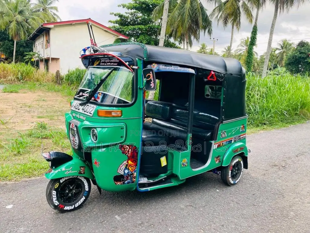 Bajaj RE 205 2016 Three Wheel (Used)