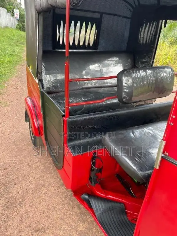 Bajaj RE 2002 Three Wheel (Used)